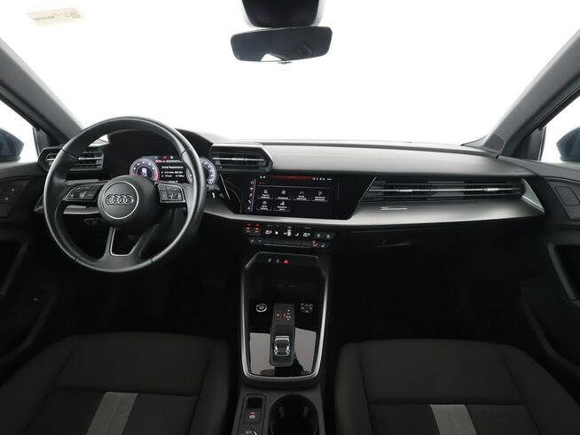 Audi A3 lift S-Tronic full LED klima auto navi virtual cocpit czujniki parkowa