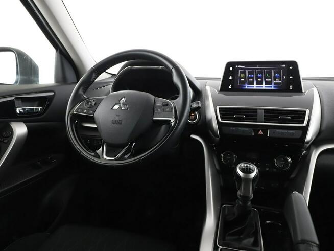 Mitsubishi Eclipse Cross klima auto kamera i czujniki parkowania multifunkcja