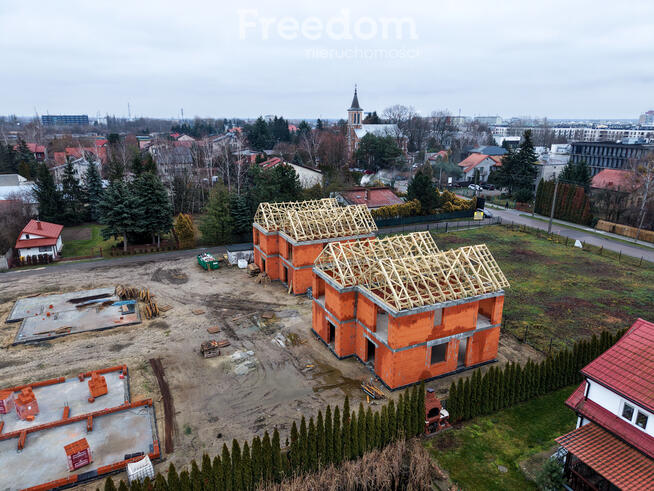 Kameralne osiedle - Stara Iwiczna