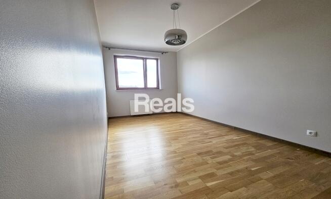 4 POKOJE, 2 ŁAZIENKI, GARAŻ, KOMÓRKA, DUŻY BALKON