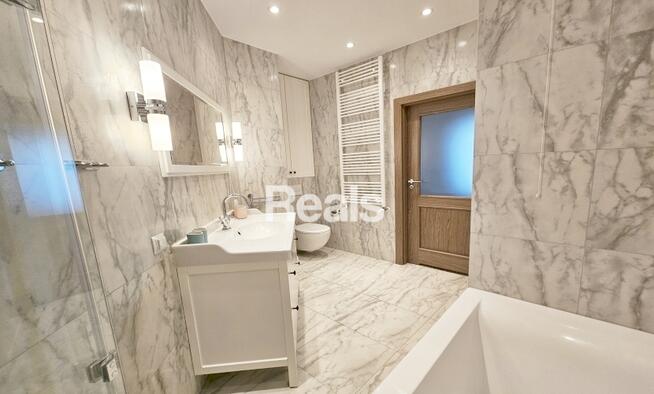 4 POKOJE, 2 ŁAZIENKI, GARAŻ, KOMÓRKA, DUŻY BALKON