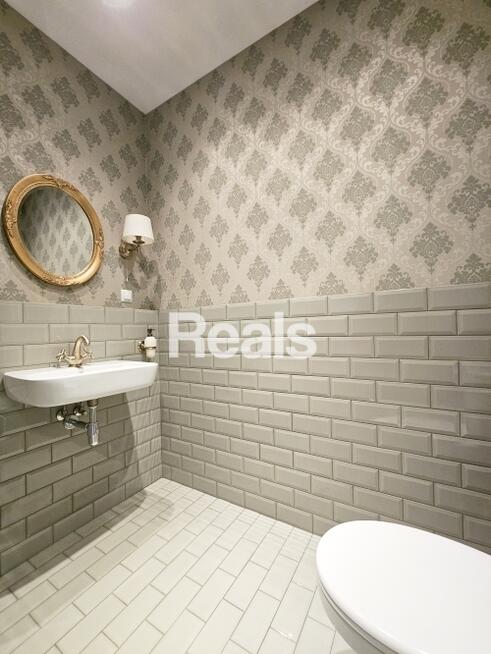 4 POKOJE, 2 ŁAZIENKI, GARAŻ, KOMÓRKA, DUŻY BALKON