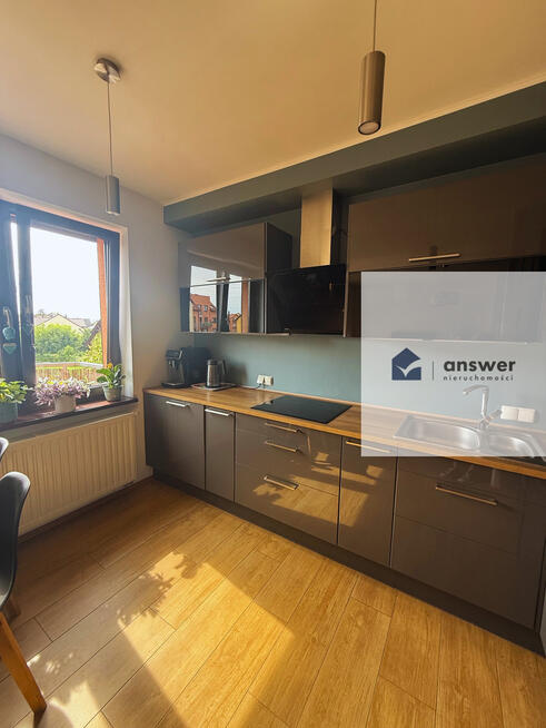 Przestronne mieszkanie z dużym balkonem i piwnicą