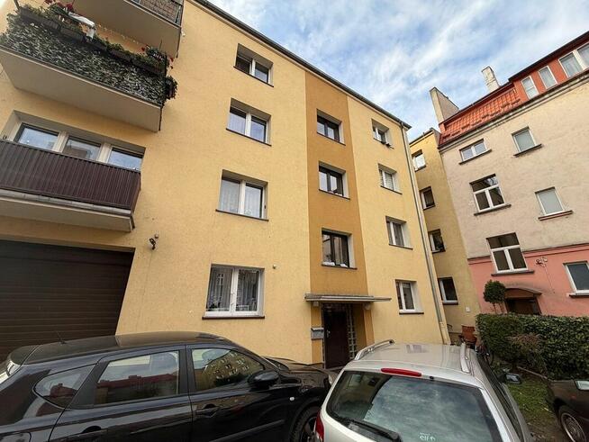 Mieszkanie o pow. 78.80m2, parter, do remontu, ul. Fabryczna