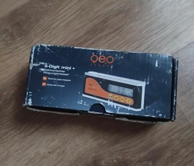 Pochyłomierz elektroniczno-laserowy QEO FENNEL S-Digit mini