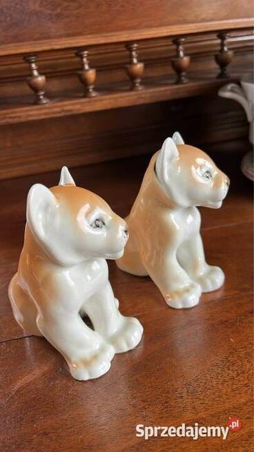 FIGURKA Lwiątka. Łomonosowa. ŁOMONOSOV USSR. Bez sygnatury