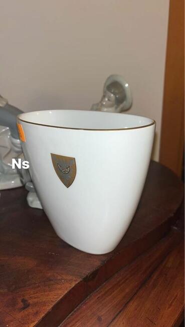 Wazon KPM Berlin z herbem dzielnicy Wedding. 1832-1892