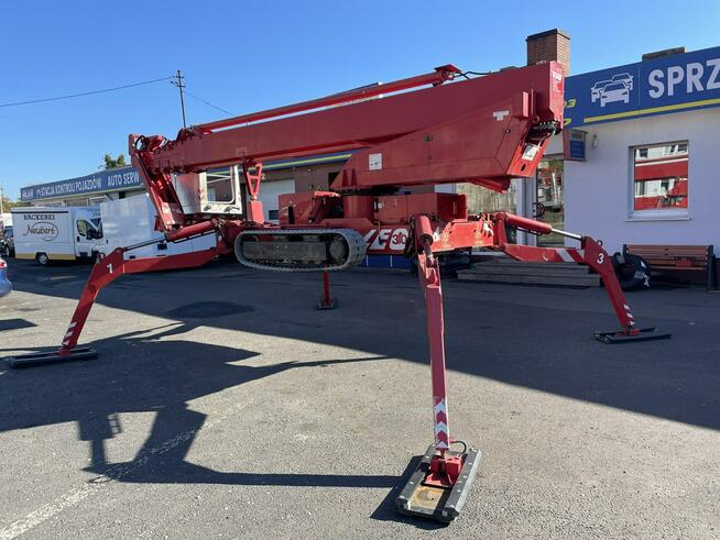 Man Podnośnik koszowy zwyżka na gąsienicach TEUPEN LIFT LEO 30H.