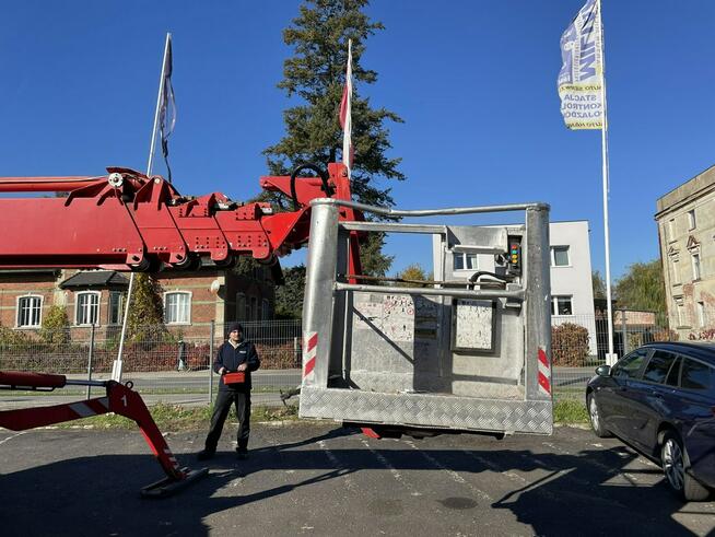 Man Podnośnik koszowy zwyżka na gąsienicach TEUPEN LIFT LEO 30H.