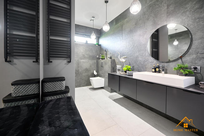 dom przy jeziorze z dużą działką