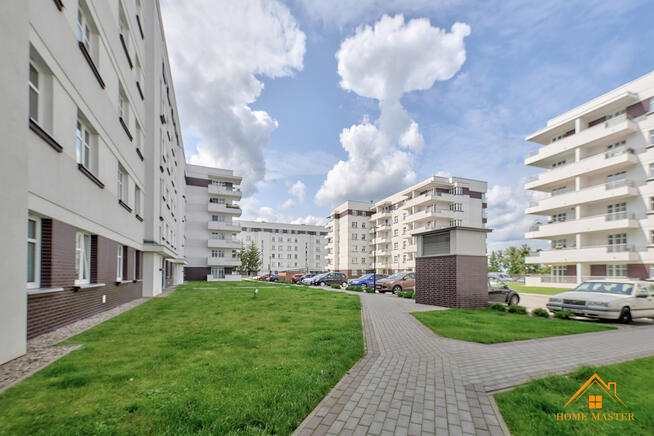 wyposażone z miejscem postojowym