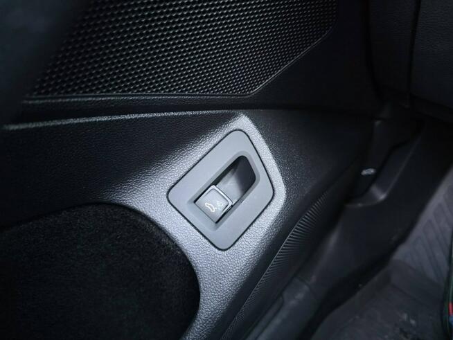 Volkswagen Passat 2.0 TDI 150 KM, Klimatyzacja, Alufelgi, Navi, Full LED, Bluetooth,