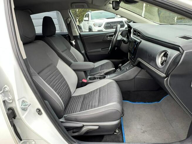 Toyota Auris 1.8 Hybrid 99 Kamera Navi