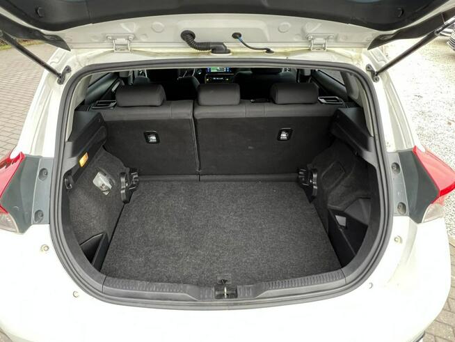 Toyota Auris 1.8 Hybrid 99 Kamera Navi