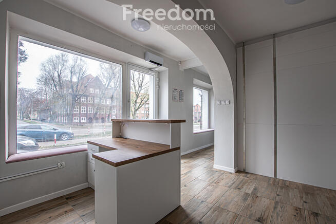 Lokal handlowo-usługowo-biurowy w Elblągu