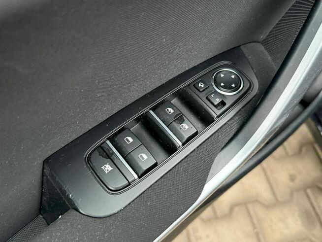 Kia Cee'd Lift*FullLed*Nawigacja*Kamera*GrzanaKierownica/Fotele*Serwisowany*ACC