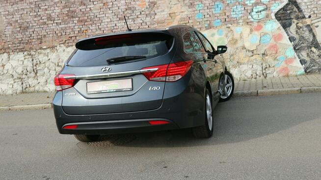 Hyundai i40 -INFINITY-Bi-ksenony-Nawigacja-Kamera-Grzane Fotele-Multifunkcja
