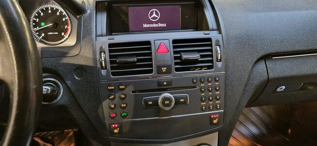 Mercedes C 180 Zobacz opis !!1Rej 2010 !! W podanej cenie Roczna GWARANCJA !!