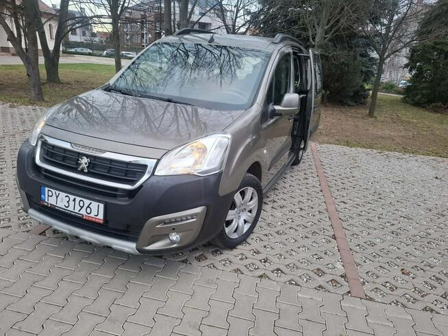 Peugeot Partner Tepee 1.2 Outdoor - Benzyna - Ręczna - 110 hp -