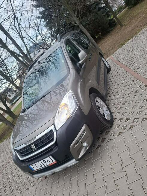 Peugeot Partner Tepee 1.2 Outdoor - Benzyna - Ręczna - 110 hp -