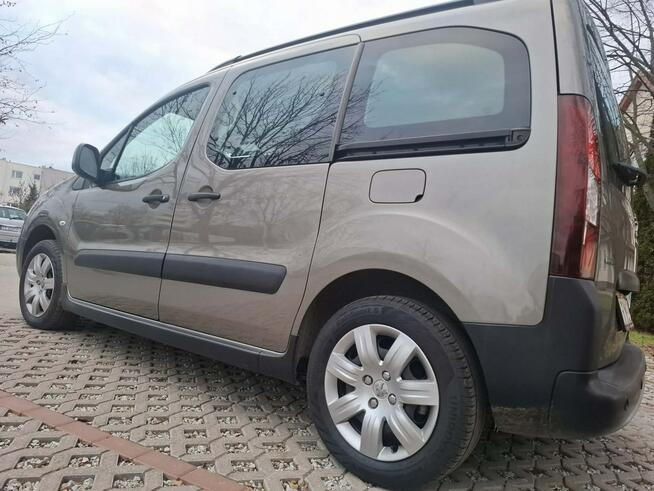 Peugeot Partner Tepee 1.2 Outdoor - Benzyna - Ręczna - 110 hp -