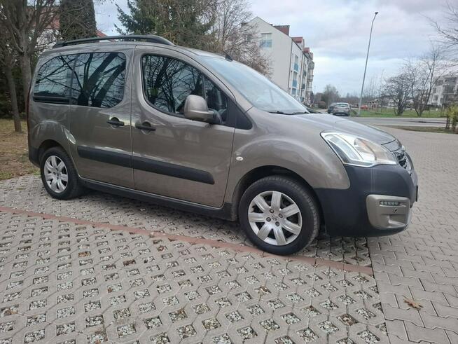 Peugeot Partner Tepee 1.2 Outdoor - Benzyna - Ręczna - 110 hp -