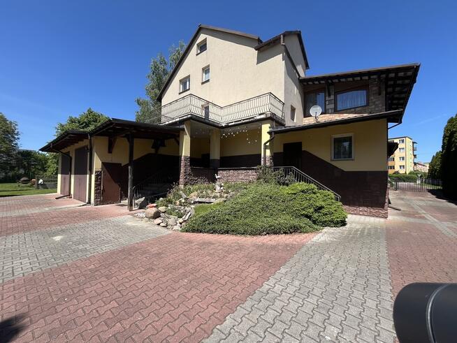 Dom 286 mkw z częścią handlową 230 mkw w Dęblinie.