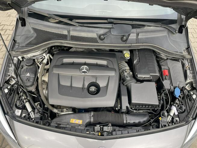 Mercedes B 180 Automat Skóra Klimatronik Podgrzewanie LED