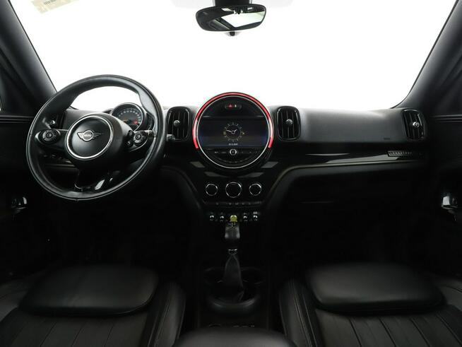 Mini Countryman PHEV skóra panorama navi klim auto kamera ic zujniki parkowania