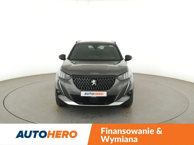 Peugeot 2008 full LED virtual cocopit półskóra navi panorama kamera i czujniki park