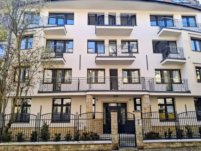 Krowodrza. Kamienica po rem. 2 pokoje. Taras