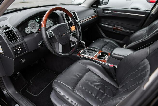 Chrysler 300C Luxury ! 2.7i V6 193KM ! Super Stan ! po Opłatach !