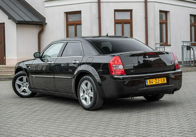 Chrysler 300C Luxury ! 2.7i V6 193KM ! Super Stan ! po Opłatach !