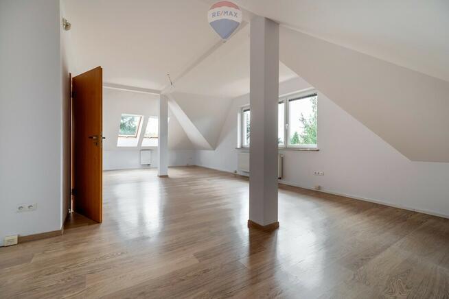 900m od Pałacu na cele komercyjne lub mieszkaniowe