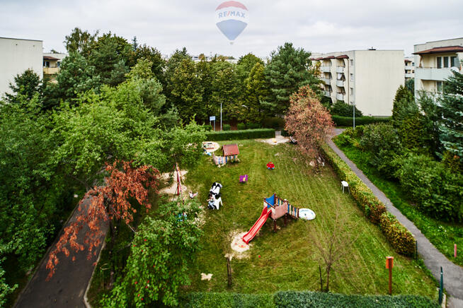 Blisko Miasteczka Wilanów, cisza i spokój