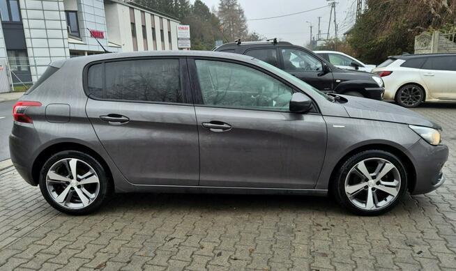 Peugeot 308 1.2 110KM Kamera Nawigacja Perła Alufelgi 17 Tempomat