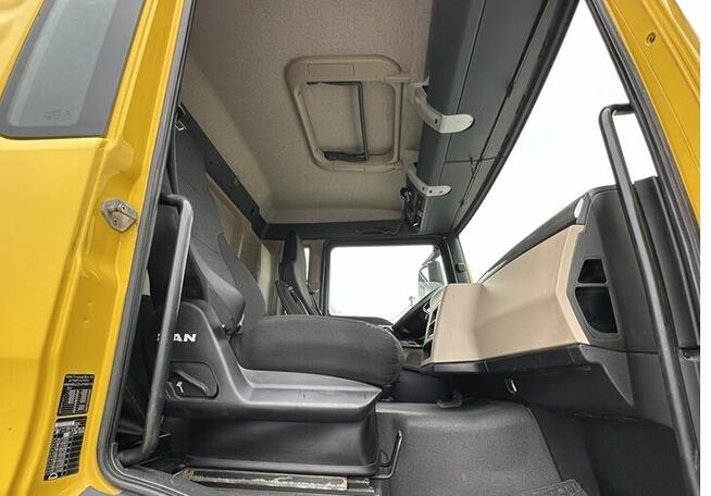 SAMOCHÓD CIĘŻAROWY MARKI MAN TGS 41.460