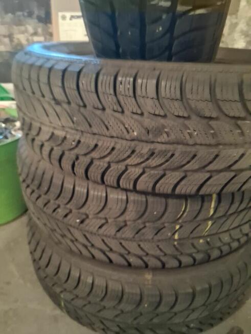 Komplet opon zimowych Sava 185/65R15