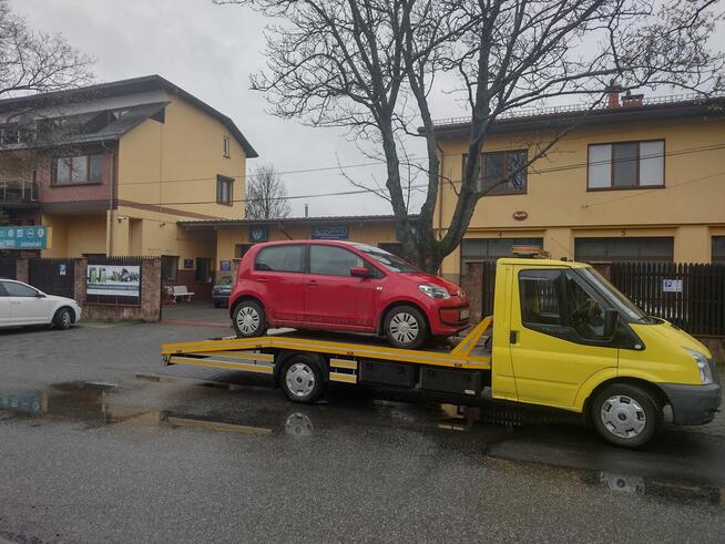 Laweta Łódź Autolaweta Usługi Holowana samochódw