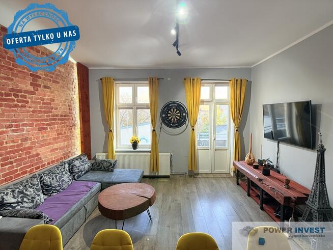 Klimatyczne mieszkanie w sercu miasta, 2 piętro.