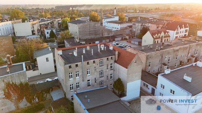 Klimatyczne mieszkanie w sercu miasta, 2 piętro.