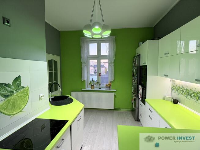 Klimatyczne mieszkanie w sercu miasta, 2 piętro.