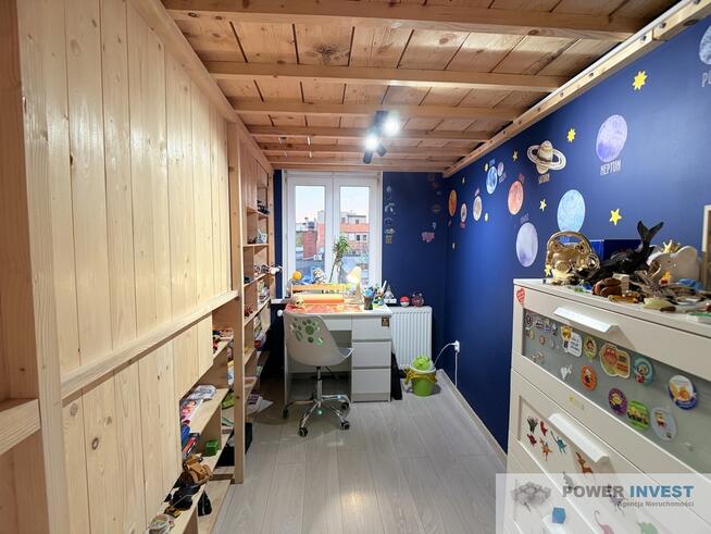 Klimatyczne mieszkanie w sercu miasta, 2 piętro.