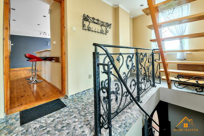 komfortowe z działką i garażami