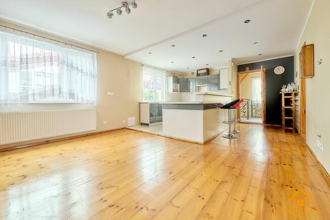 komfortowe z działką i garażami