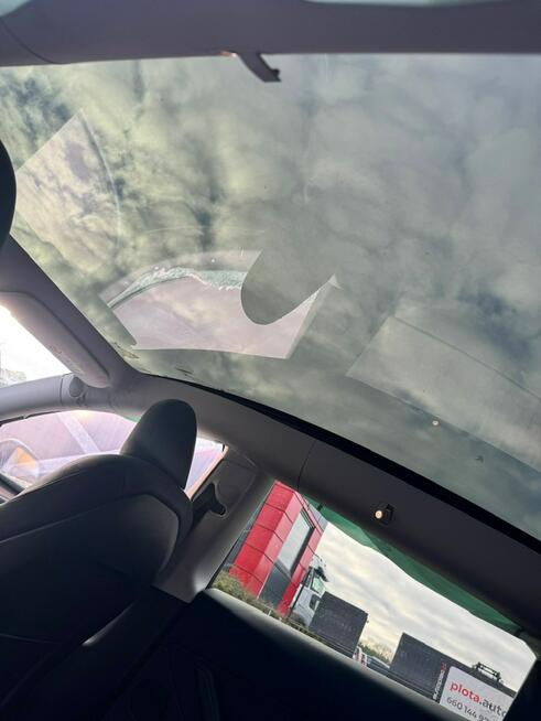 TESLA Y 514KM 2023#Climatronic#Kamera#Mały przebieg