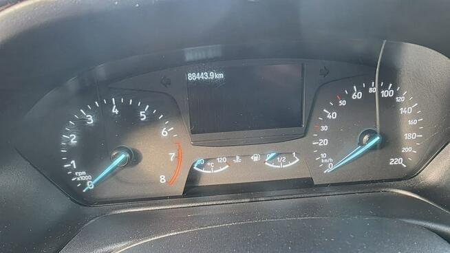 Ford Fiesta climatronic Mały Przebieg ledy podgrzewana kierownica