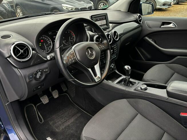 Mercedes B180 122km benzyna NAVI pdc ASYSTENT bezwypadek SERWIS 2013