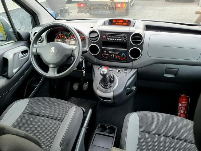 Peugeot Partner ** 7-mio Osobowy ** Bezwypadkowy **