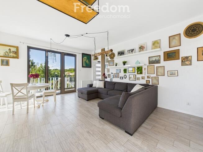 Jasne mieszkanie 4 pokoje z garderobą i balkonem